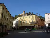 Brisighella, Ristorante Gigiole an der Piazza Giosue Carducci und Burg Rocca (31.10.2017)