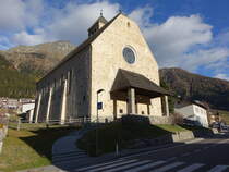 Reschen am See, Pfarrkirche St. Sebastian, erbaut von 1856 bis 1864 (01.11.2017)
