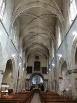 Villeneuve-l�s-Avignon, gotischer Innenraum der Notre Dame Kirche, Gem�lde aus dem 17. Jahrhundert (22.09.2017)