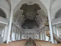 Bodenmais, Orgelempore und Deckengem�lde in der Pfarrkirche Maria Himmelfahrt (05.11.2017)