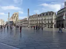 Montpellier, Geb�ude am Place de la Comedie in der Altstadt (28.09.2017)