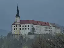 Das Schloss im Stadtkern von Děč�n. (April 2017)