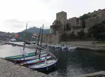 Collioure, Ch�teau Royal, eine von Vauban gebaute K�nigsburg, die das Hafenbecken Port d’Amont vom Port d’Avall trennt (30.09.2017)
