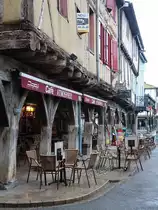 Mirepoix, Fachwerkh�user am Place Marechal Leclerc (30.09.2017)