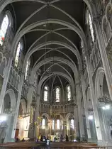 Lourdes, Innenraum der Basilika Notre-Dame-de-l’Immacul�e-Conception (01.10.2017)