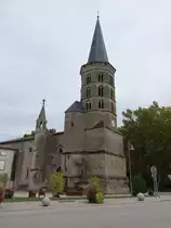 Soual, Pfarrkirche Sainte-Sigol�ne, erbaut ab 1123 (01.10.2017)