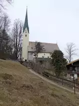 Raiten, Filialkirche St. Maria, Langhaus im Kern romanisch, erbaut im 12. Jahrhundert, Chor sp�tgotisch um 1440, Kirchturm Anfang 18. Jahrhundert (26.02.2017)