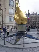 Paris, die Flamme der Freiheit wurde ein inoffizielles Denkmal f�r Diana, Prinzessin von Wales nach ihrem Tod 1997 im Tunnel unter der Pont de l'Alma (30.03.2018)