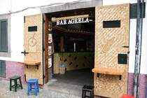 CMARA DE LOBOS (Concelho de Cmara de Lobos), 30.01.2018, hier wurde viel Wein vernichtet, um das Interieur zu gestalten