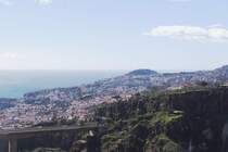 FUNCHAL (Concelho de Funchal), 01.02.2018, Blick aus der Seilbahn in Richtung Sdwesten