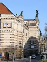 Das Ostportal des Albertinums in Dresden. (April 2018)