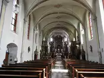 VILMAR (LAHN)-KATH. PFARRKIRCHE ST. PETER UND PAUL
Im kleinen Lahnort VILMAR steht die r�misch-katholische Pfarrkirche  ST. PETER UND PAUL ,
1746-49 unter Leitung des aus Tirol stammenden THOMAS NEUROHR als gro�e,
f�nfjochige Saalkirche errichtet- im Innenraum findet man eine reiche,sp�tbarocke Ausstattung...
hier am 28.4.2018 mit Blick zum pr�chtigen Hochaltar.....