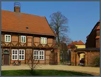 Direkt neben der St.-Marien-Kirche zu Salzwedel befindet sich das Marstallgeb�ude aus dem Jahr 1577. (Salzwedel, 09.04.2018)