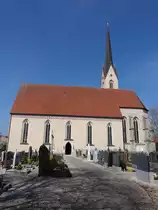 Obing, Pfarrkirche St. Laurentius, sp�tgotische, dreischiffige Hallenkirche, geweiht 1491, Erweiterung des Langhauses von 1868 bis 1871 (02.04.2017)