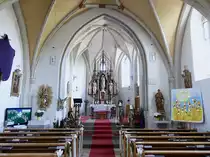 Geratskirchen, sp�tgotischer Innenraum der Pfarrkirche St. Martin (09.04.2017)