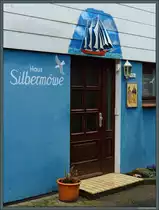 Sch�n gestalteter Hauseingang eines Ferienhauses auf Helgoland. (14.04.2018)