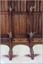 Knapton. Die Saint Peter and Saint Paul Parish Church besitzt eine kunstvoll geschnitzte Deckenkonstruktion mit drei Reihen von Engeln. Weitere Engel befinden sich an den Giebelbalken. 05.05.2018