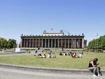 Der Lustgarten, eine gestaltete Grnanlage auf der Museumsinsel im Berliner Ortsteil Mitte am 06. Juni 2018.