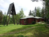 Strmsund, Hoting Kyrka, erbaut 1963, Glockenturm von 1974 (01.06.2018)