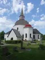 Muns�, Ev. Kirche,  Rundkirche auf der gleichnamigen Insel Muns� im M�laren, erbaut im 12. Jahrhundert (03.06.2018)