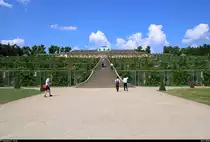 Potsdam: Blick auf das Schloss Sanssouci mit seinen zahlreichen Stufen. [30.5.2018 | 14:08 Uhr]