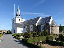 Hedensted, romanische Ev. Kirche, erbaut bis 1175 (07.06.2018)