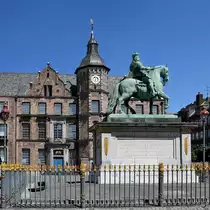 Das Jan-Wellem-Reiterdenkmal vor dem Alten Rathaus. (D�sseldorf, Juni 2018)