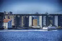 Blick auf Stavanger und die Bybrua (deutsch: �Stadtbr�cke�). Aufgenommen wurde dieses Foto auf einem Boot.
Aufnahme: 3. Juli 2018.