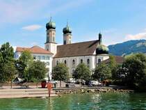 Lachen, katholische Pfarrkirche Heiligkreuz, im gotischen Stil erbaut - 12.07.2018
