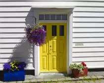 Haust�r in der Stavanger Altstadt (�Gamle Stavanger�) in Norwegen. Aufnahme: 3. Juli 2018.