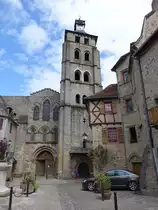 Beaulieu-sur-Dordogne, romanische Saint Pierre Kirche, erbaut im 12. Jahrhundert (21.07.2018)