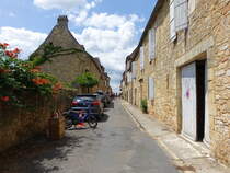 Dromme, alte Huser in der Rue Geoffroy de Vivans (22.07.2018)