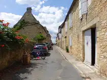 Dromme, alte H�user in der Rue Geoffroy de Vivans (22.07.2018)