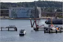 Kiel. Die H�rn bildet den Abschluss der Kieler F�rde. Hier wurde Anfang des Jahrtausends der B�rokomplex H�rn Campus errichtet. Die �ber die H�rn f�hrende H�rnbr�cke ist faltbar. 17.07.2018