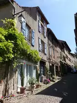 Cordes-sur-Ciel, historische H�user in der Grande Rue Raimond VII. (30.07.2018)