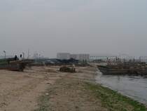 Gelbes Meer. Hier kann man Fische und Krabbentiere kaufen. 09/2007