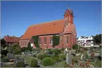 Langeoog. Die heutige Inselkirche wurde 1890 geweiht. Finanziert wurde der Kirchenbau durch das Kloster Loccum, dass auf der Insel mit einer Familienferienst�tte pr�sent ist. 18.09.2018