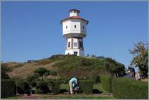 Langeoog. Der Wasserturm von 1909 ist das Wahrzeichen der Insel. Bis Ende der 1980er Jahre war er in Betrieb. Der weithin sichtbare Wasserturm ist auch ein Tagessichtzeichen fr die Schifffahrt. 18.09.2018