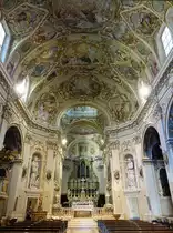 San Paolo d`Argon, barocker Innenraum der Klosterkirche San Paolo, Fresken von Giulio Quaglio, Alt�re der Br�der Domenico und Antonio Corbarelli, Skulpturen von Andrea Fantoni, Gem�lde von Antonio Molinari und Giuseppe Maria Cresp (29.09.2018)