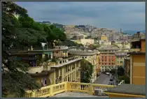 Blick vom Stadtteil Carignano �ber die D�cher Genuas. (22.09.2018)