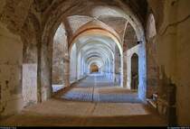 Blick in die Kavallerie-Stallung im Castell de Sant Ferran in Figueres (E), das grte Bauwerk Kataloniens und die grte Festung Europas aus dem 18. Jahrhundert.
[20.9.2018 | 13:13 Uhr]