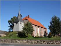 Cadenberge. Die St.-Nicolai-Kirche wurde in den Jahren 1742 bis 1752 auf den Grundmauern eines bereits 1319 urkundlich erwhnte Vorgngerbaus errichtet. Der freistehende hlzerne Glockenturm stammt aus dem Jahr 1723. 14.10.2018