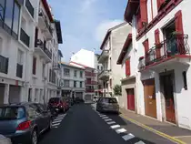 Saint-Jean-de-Luz, H�user in der Rue du Marechal Harispe (26.07.2018)