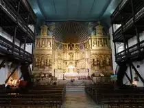 Saint-P�e-sur-Nivelle, Hochaltar in der Pfarrkirche Saint-Pierre (26.07.2018)