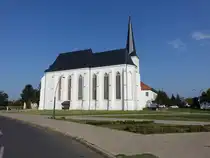 Nyirbator, gotische Minoritenkirche, erbaut ab 1717 nach Zerst�rung durch die T�rken 1479 (08.09.2018)