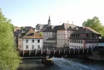 Bamberg, die Geyersw�rthbr�cke �ber die Regnitz, von der Oberen Br�cke aus gesehen. Im Hintergrund die St.-Stephans-Kirche - 05.05.2018