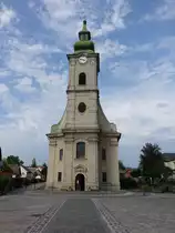 Szob, kath. Pfarrkirche St. Laszlo, erbaut von 1774 bis 1779 (02.09.2018)