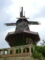 Dies ist der im Zeitraum 1787 bis 1791 entstandene Neubau der Galerieholl�nderm�hle in Potsdam. (September 2012)