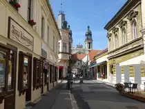 Papa, historische Geb�ude in der Lajos Kossuth Utca (27.08.2018)