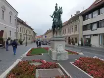 Budapest, Denkmal f�r Andras Hadik in der Uri Utca (26.08.2018)